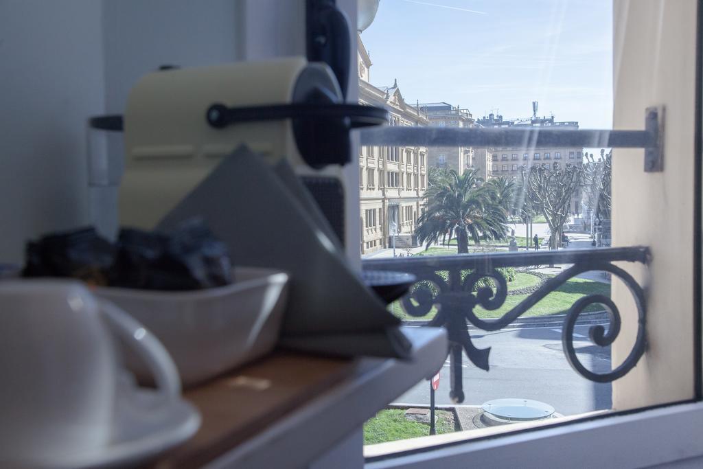 Aldamar Hotel Сан Себастиан Стая снимка